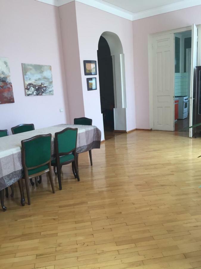 Alvanis Veli K'vemo Alvani Buitenkant foto